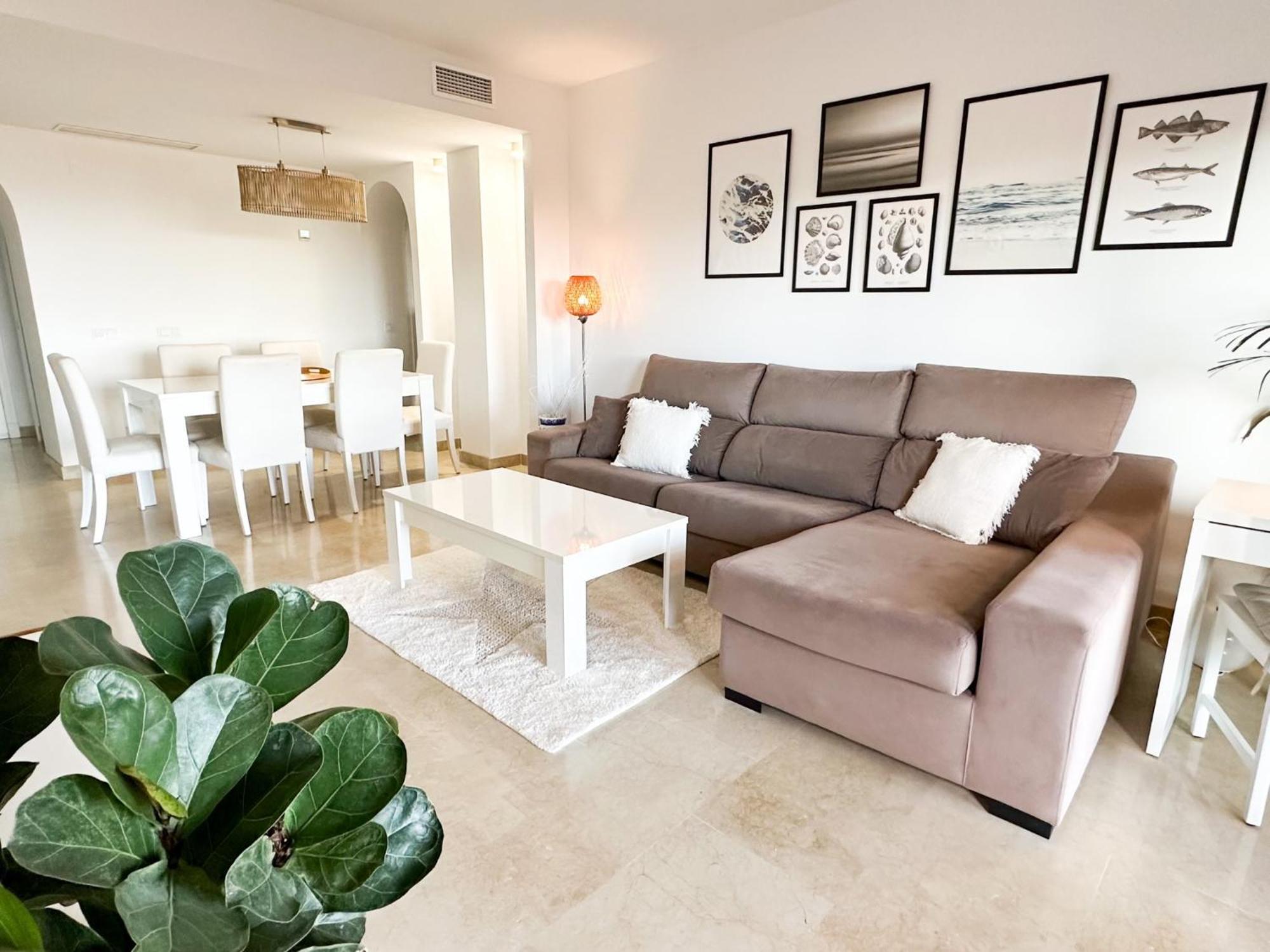 Hola! Apartments At Coto Real Manilva Exteriör bild